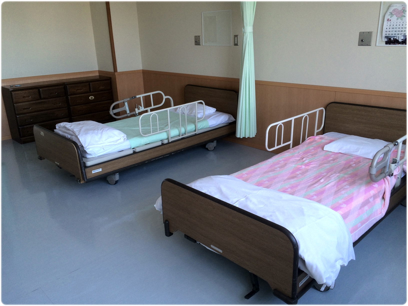同一法人・同一所在地の介護老人保健施設にある多床室