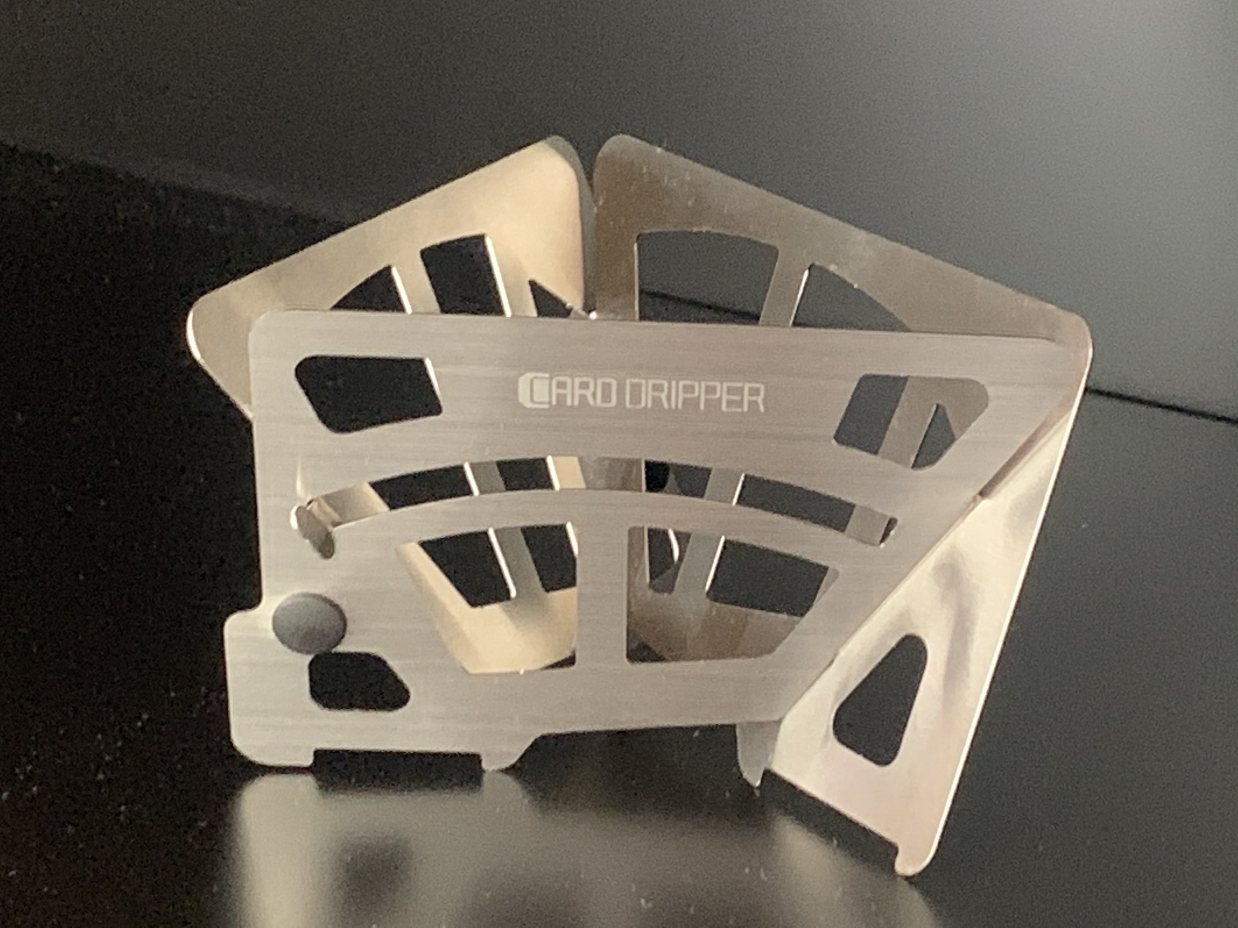 薄いコーヒードリップ　CARD DRIPPER