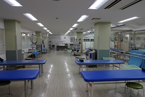 公式病院案内に掲載されるリハビリ室