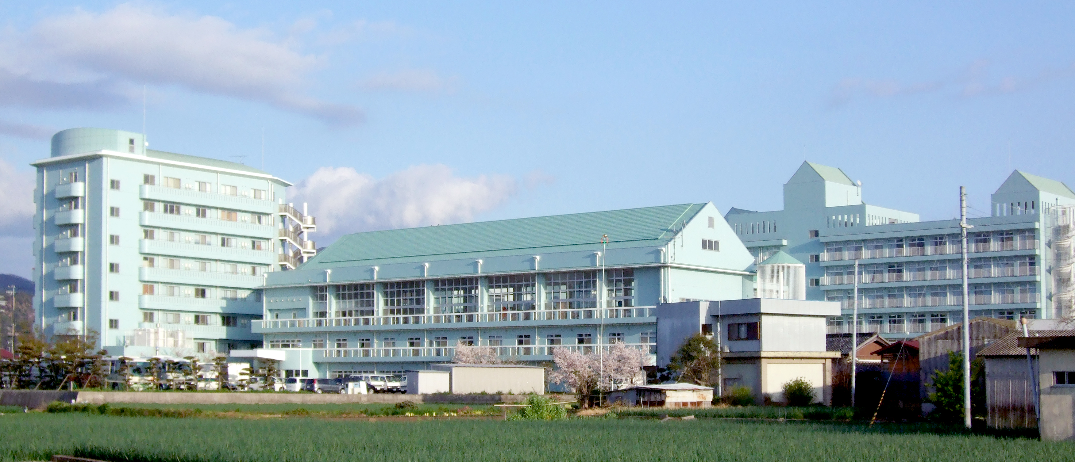 平成病院の建物全景