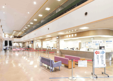 西棟1階の総合受付・会計