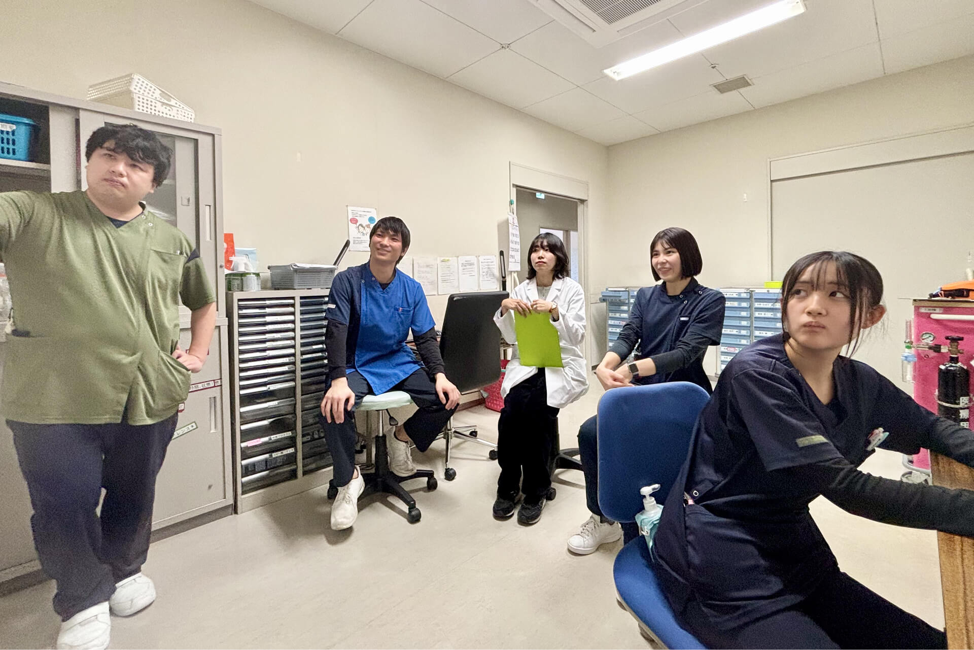 チーム医療の取組ページに掲載されたスタッフの様子。