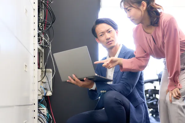 データセンター運用・監視