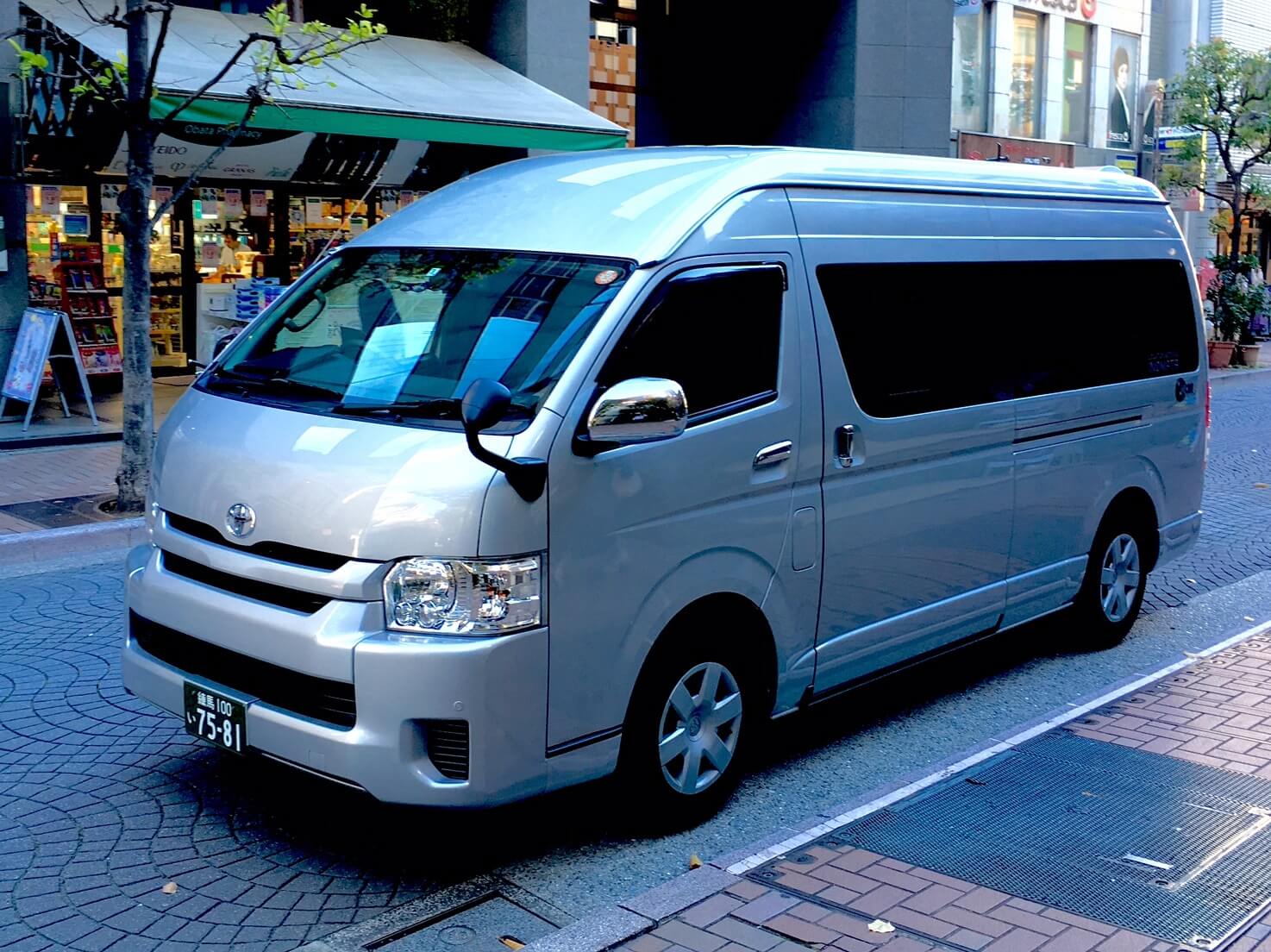 公式車両ページ掲載のハイエース