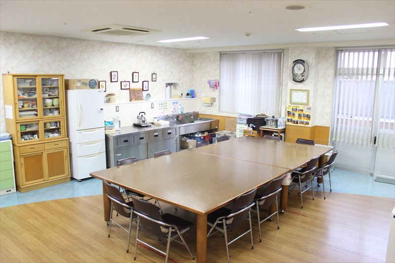 無人のデイケア・作業療法室