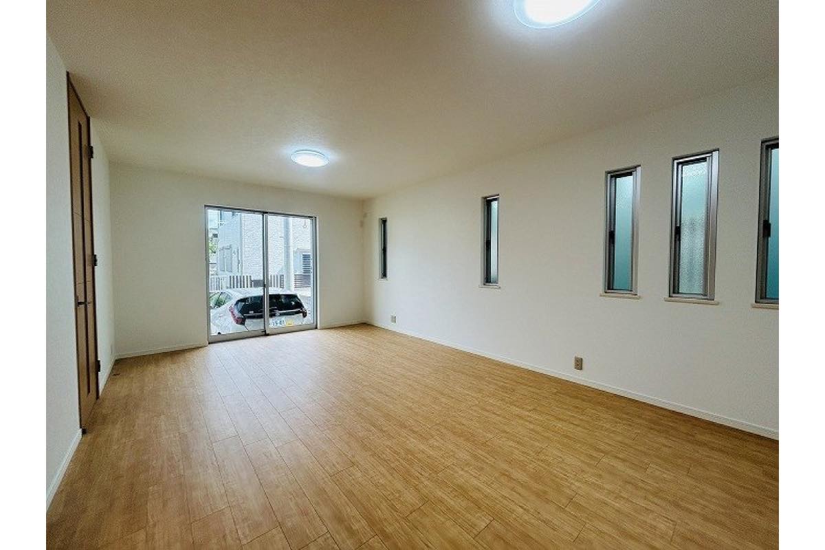 松戸市小金原9丁目　戸建て