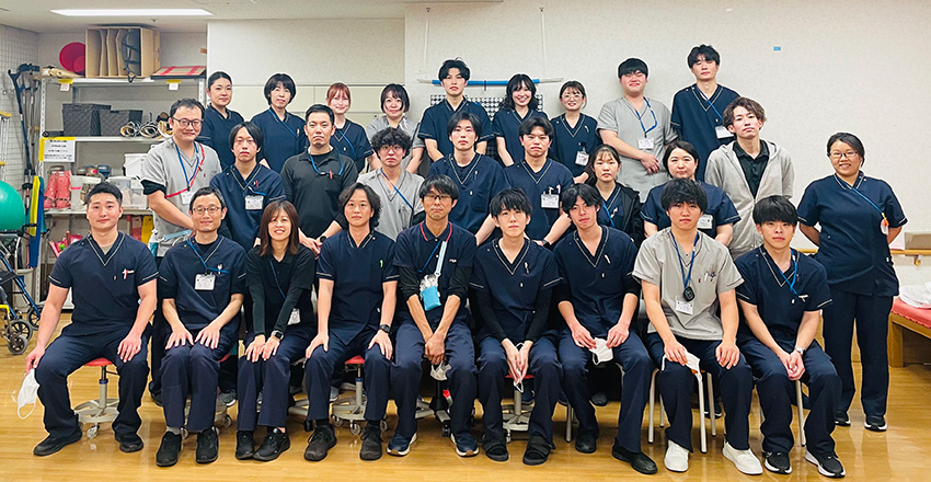 公式リハビリテーションページに掲載されるスタッフ