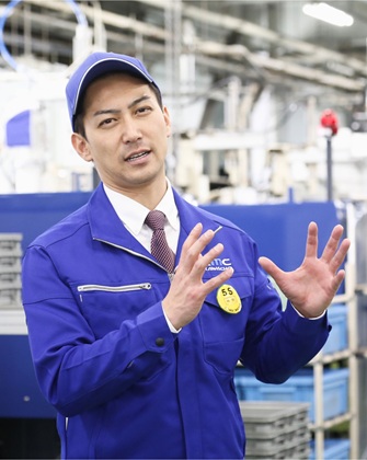 代表者　代表取締役　河原祐己