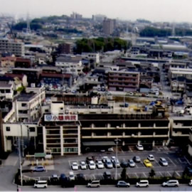 小嶋病院の建物と周辺を写した全景