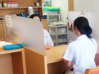 まのはら薬局 の写真