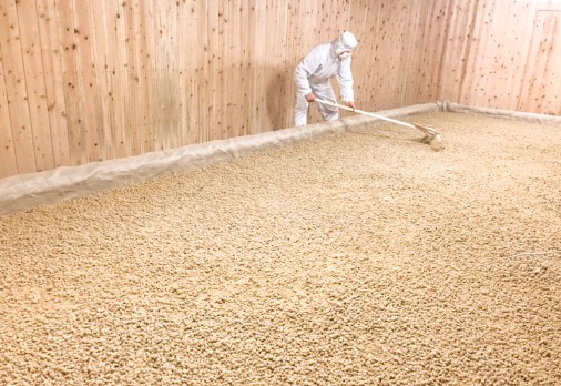 松岡屋醸造場 の写真