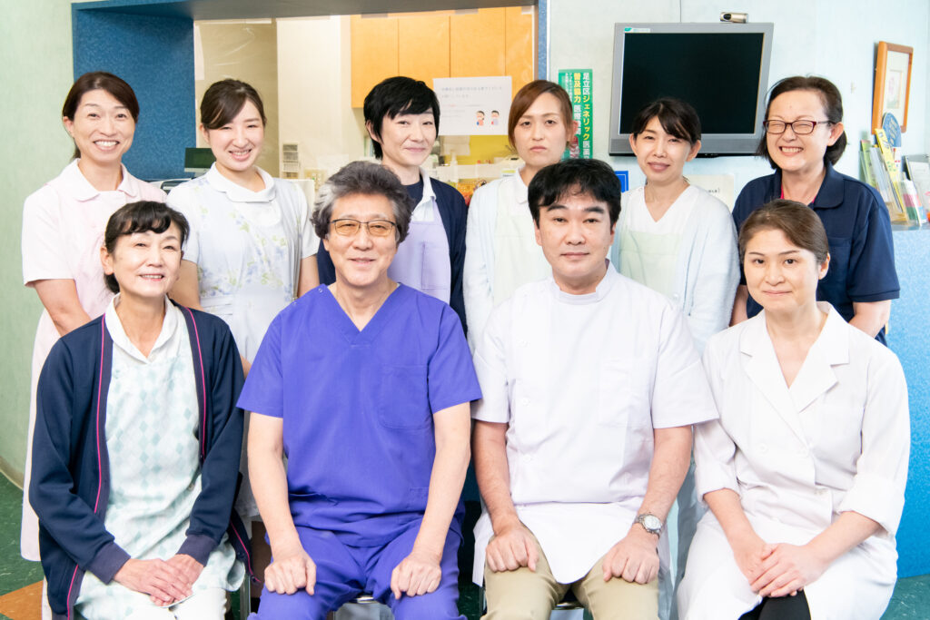 公式クリニック紹介掲載のスタッフ集合写真