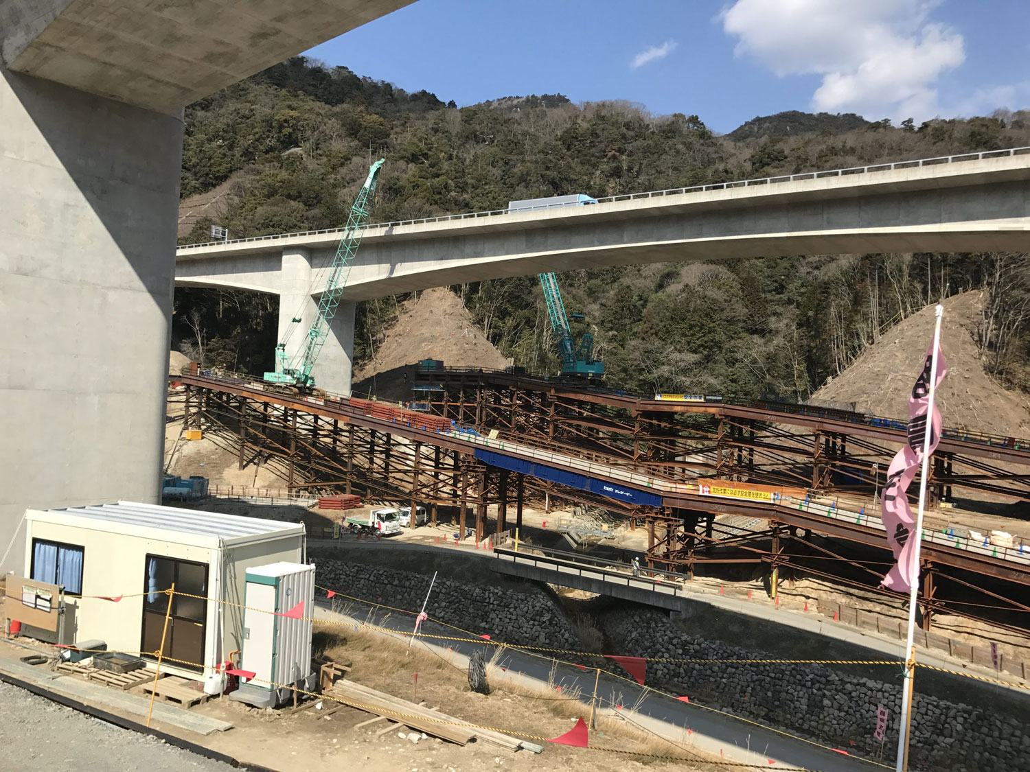 仮設桟橋工法