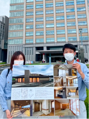 笑顔のスタッフ