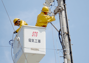 電気工事の様子