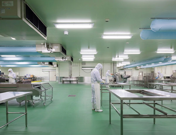 自社センターの加工現場