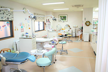クローバーこども歯科 の写真