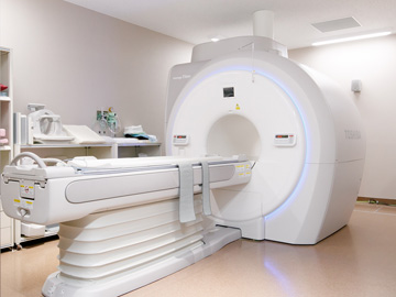 施設案内に掲載される1.5テスラMRI