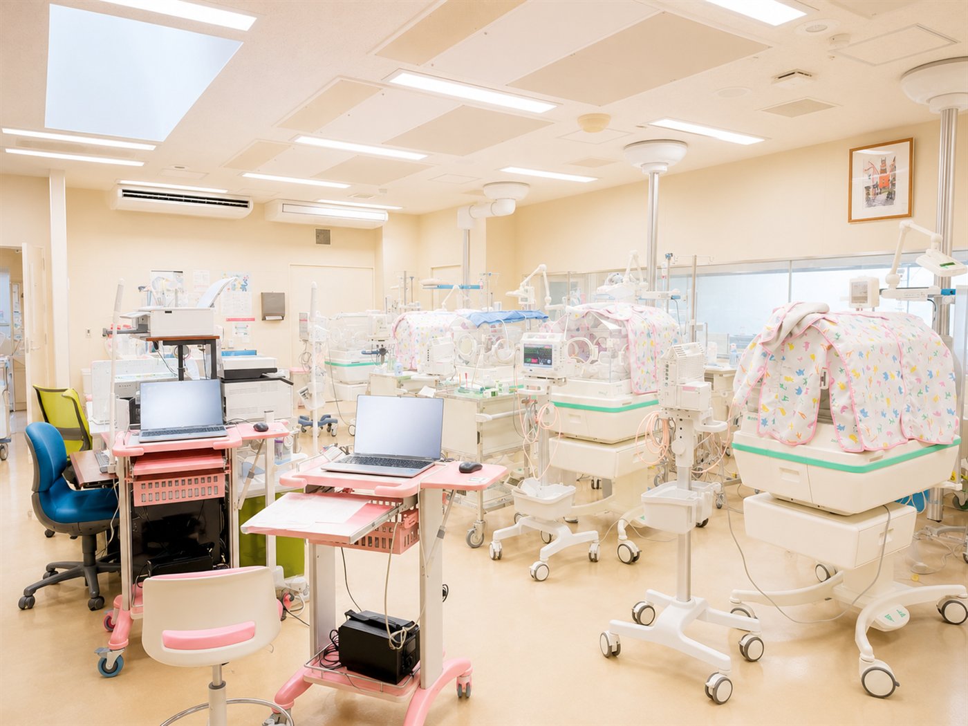 NICU（新生児集中治療室）
