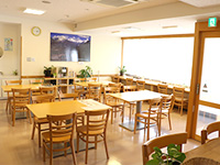 院内の食堂スペース