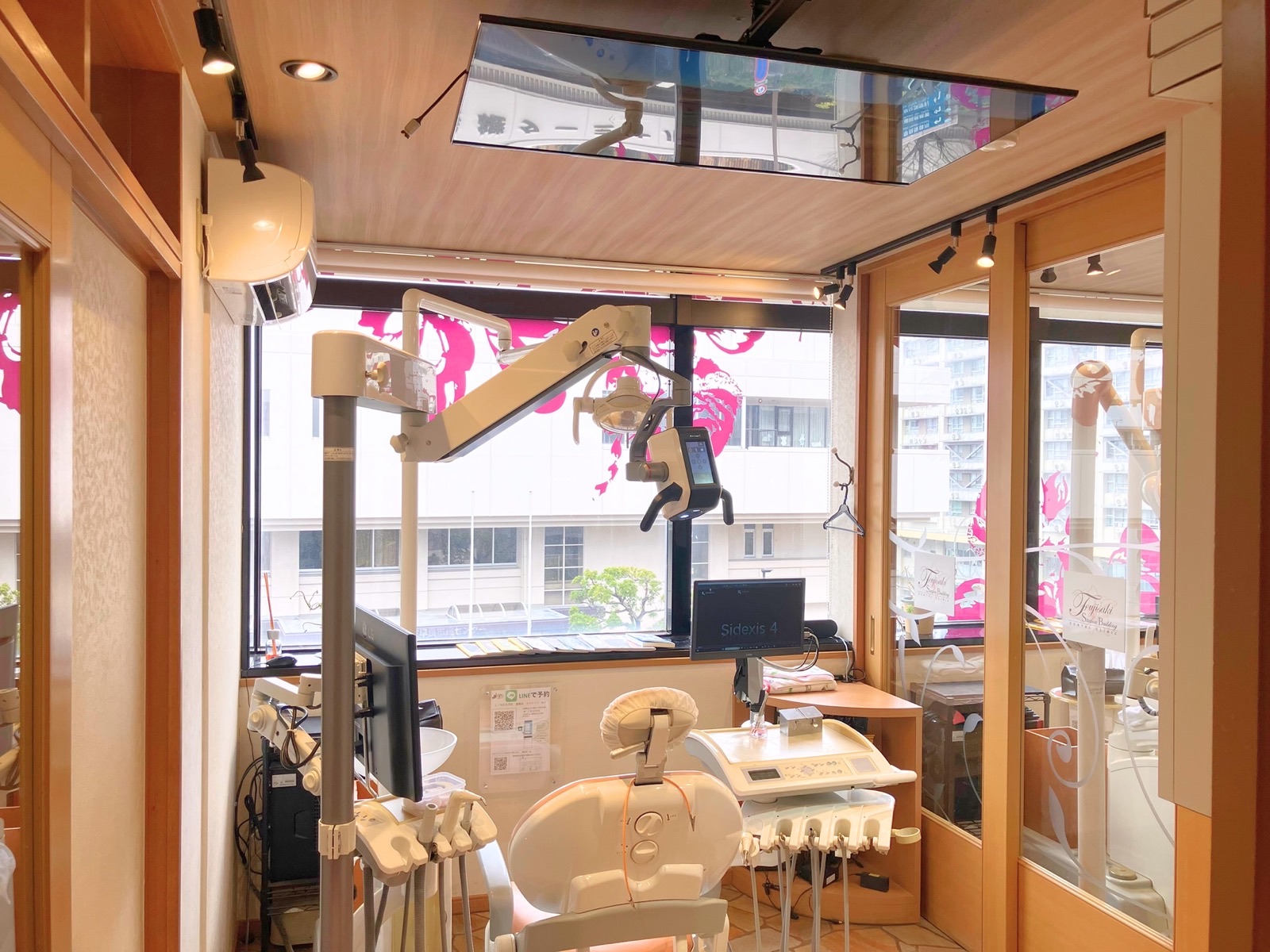藤崎駅ビル歯科 の写真