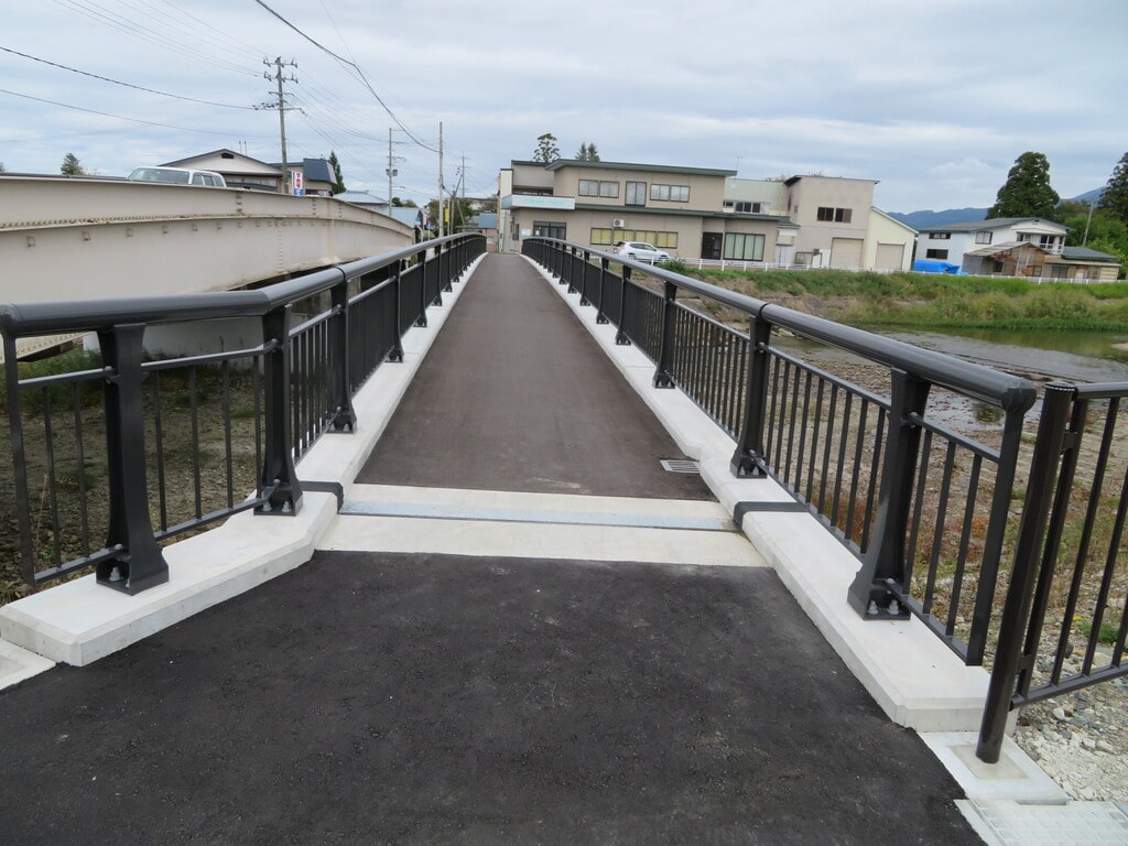 中里側道橋　予備・詳細設計