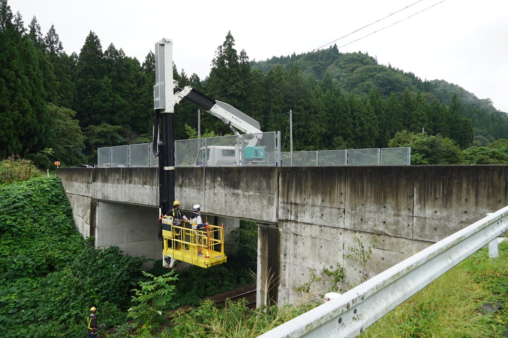 JR磐越西線　新潟県東蒲原郡阿賀町　新渡跨線橋点検