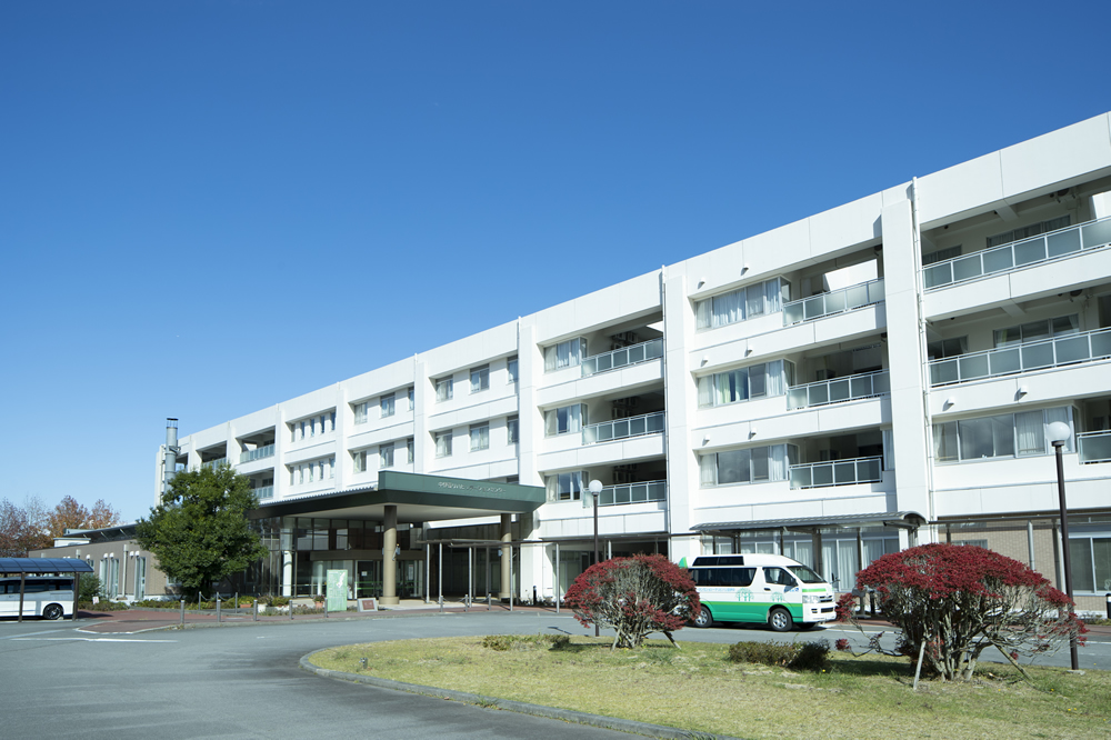 中伊豆リハビリテーションセンターの医療施設棟外観