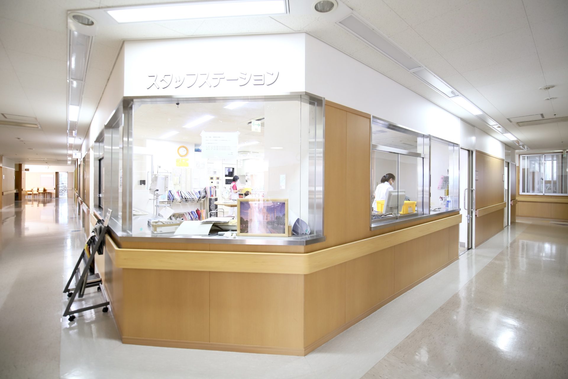 人物のいないCT診断装置のある検査室