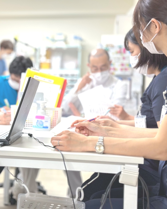 がん包括ケアを紹介する公式画像。