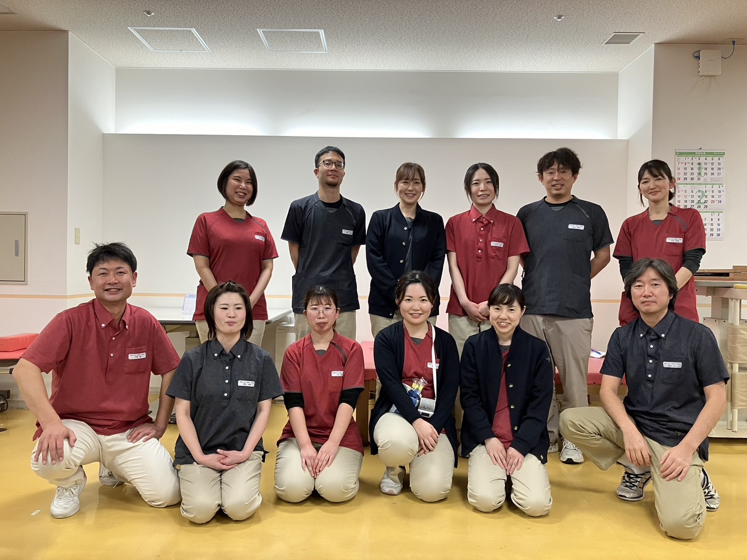 公式リハビリテーションページに掲載されたスタッフ集合写真