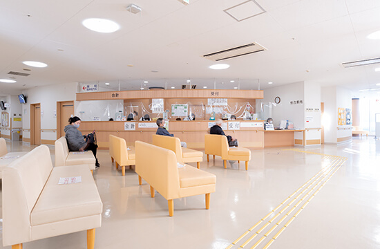 公式トップに掲載される受付と待合の様子