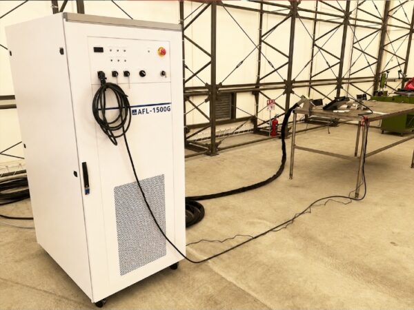 ファイバーレーザー溶接機