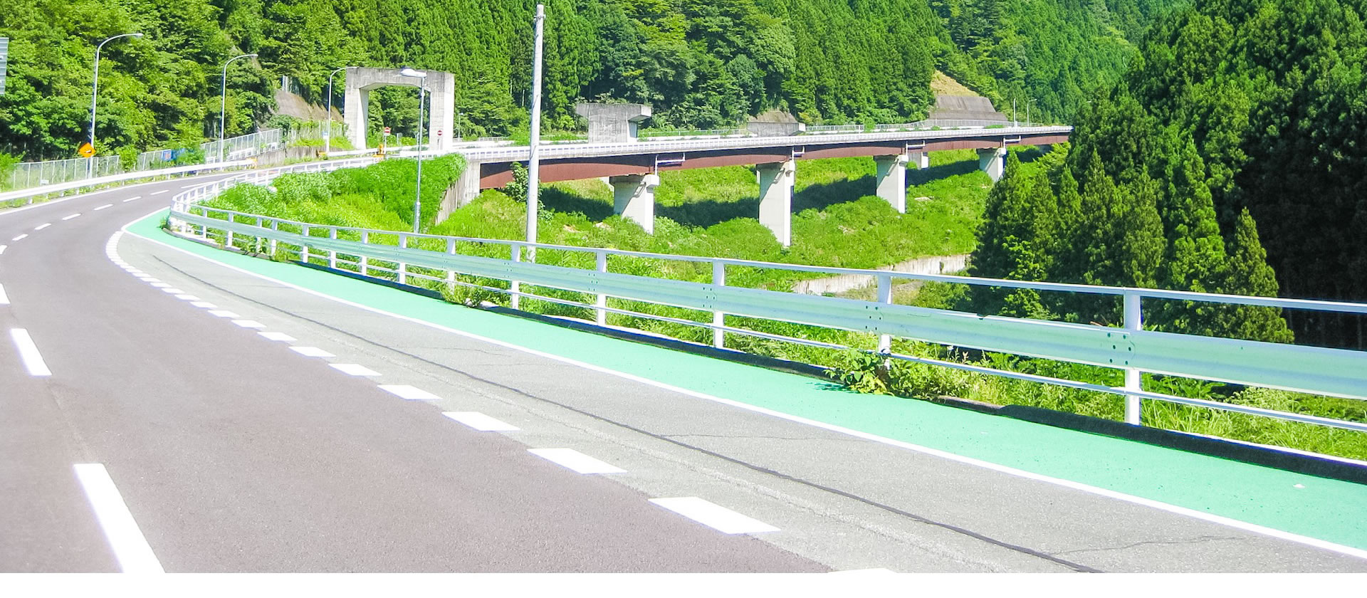 日綱道路整備株式会社 の写真