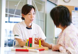 公式リハビリテーション案内に掲載された作業療法の様子