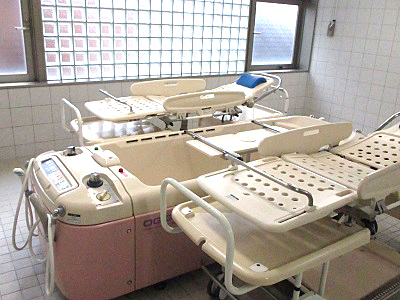 公式入浴室ページに掲載された機械浴槽