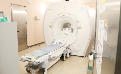 公式の最新医療機器ページに掲載されるMRI装置