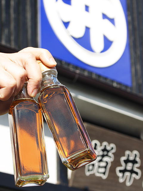 琥珀色に澄んだハタハタしょっつる