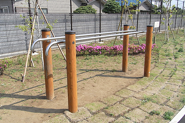 公式施工実績に掲載された、地域の公園に納入した健康器具