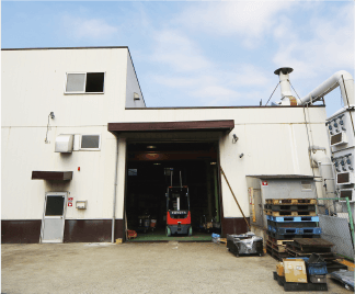 本社工場外観
