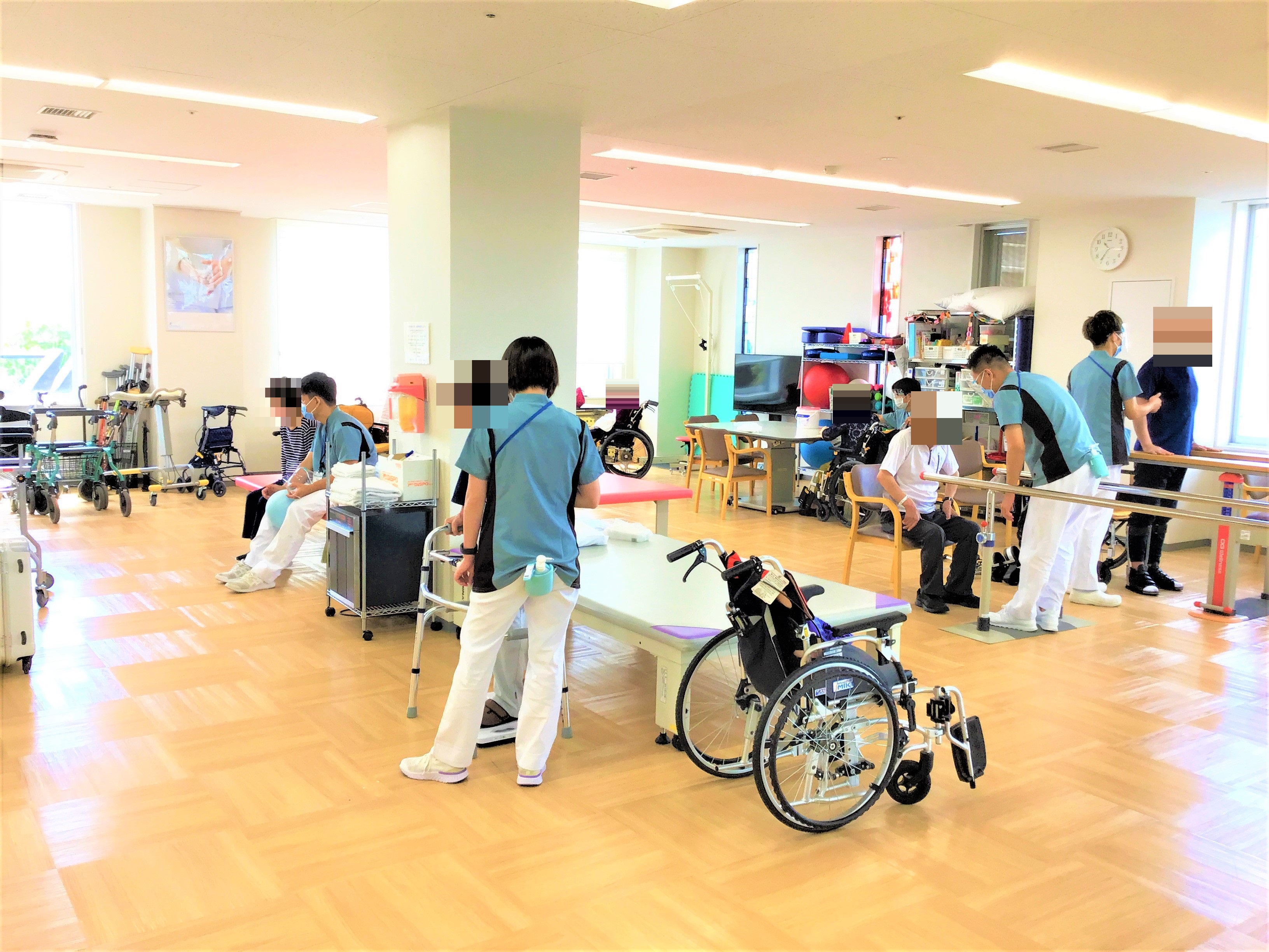 5階リハビリテーション室での支援